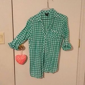 Plaid shirt, button down with pocket